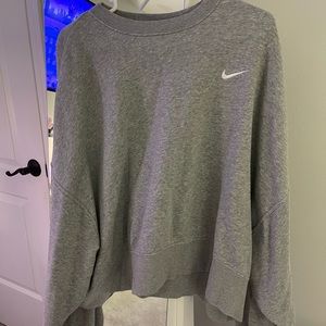 NIKE Cropped Grey Crewneck